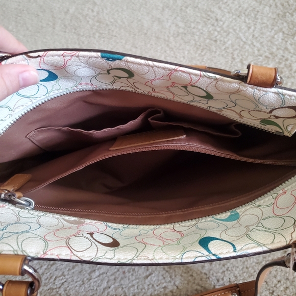 Coach Heritage Chelsea Tote Bag With Multicolored Signature Logo - Picture 6 of 13